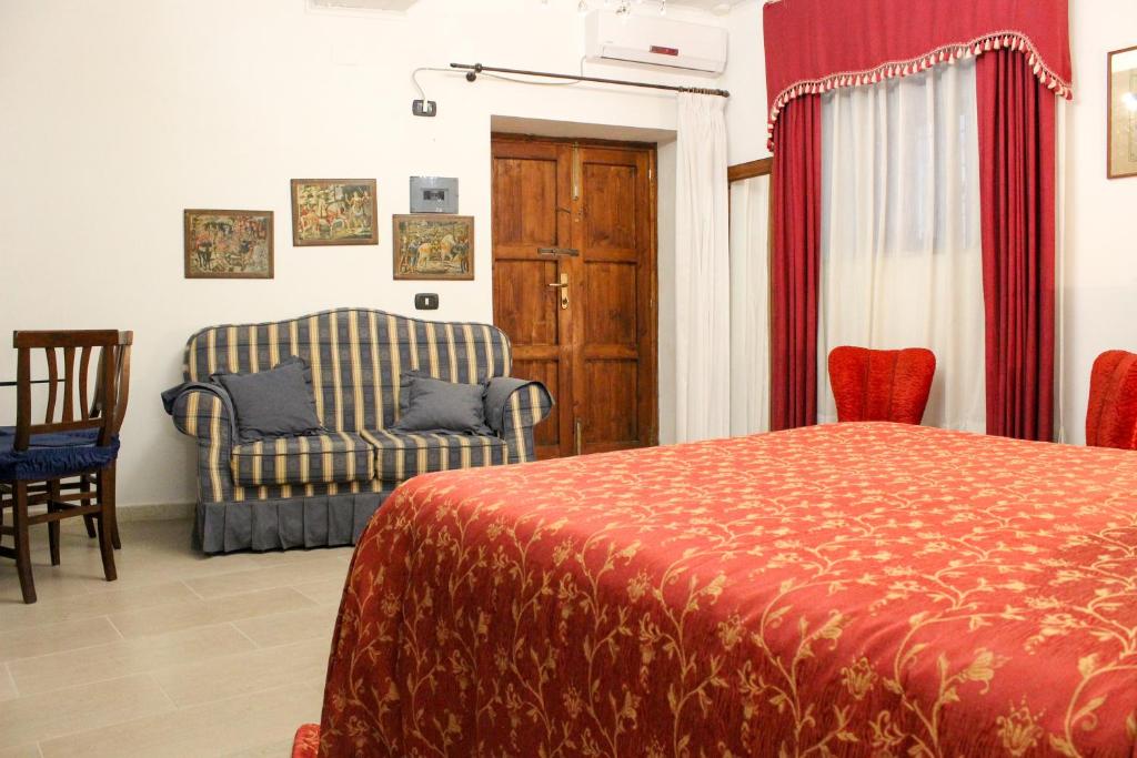 casa giulietta, Ronco del Carmelo 2 room 6